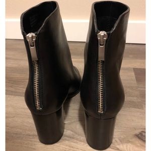 Black leather Boots